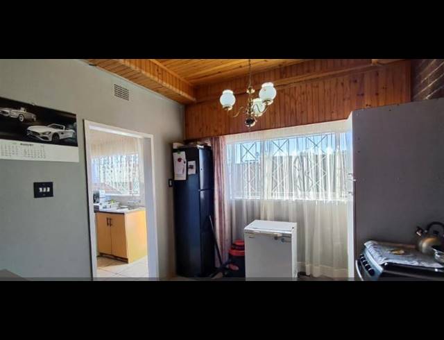 3 BEDROOM APARTMENT FOR SALE IN WITFIELD